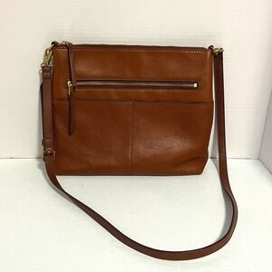 Fossil Brown Leather Crossbody Bag Adjustable Strap Zipper Pocket